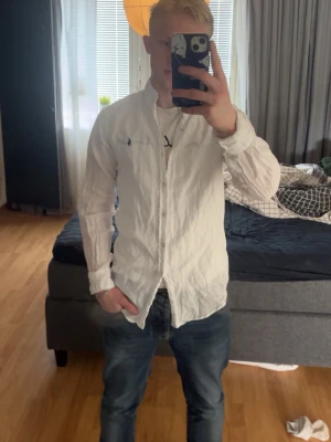 Ralph Lauren Linné - Ralph Lauren skjorta i material Linné, jätte fint skick .