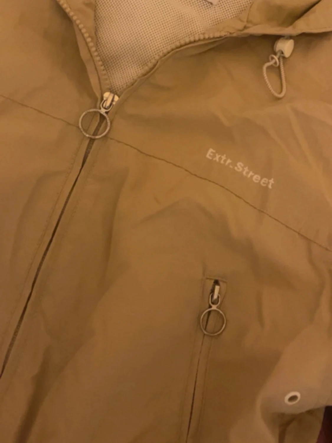 Beige vindjacka  - 1