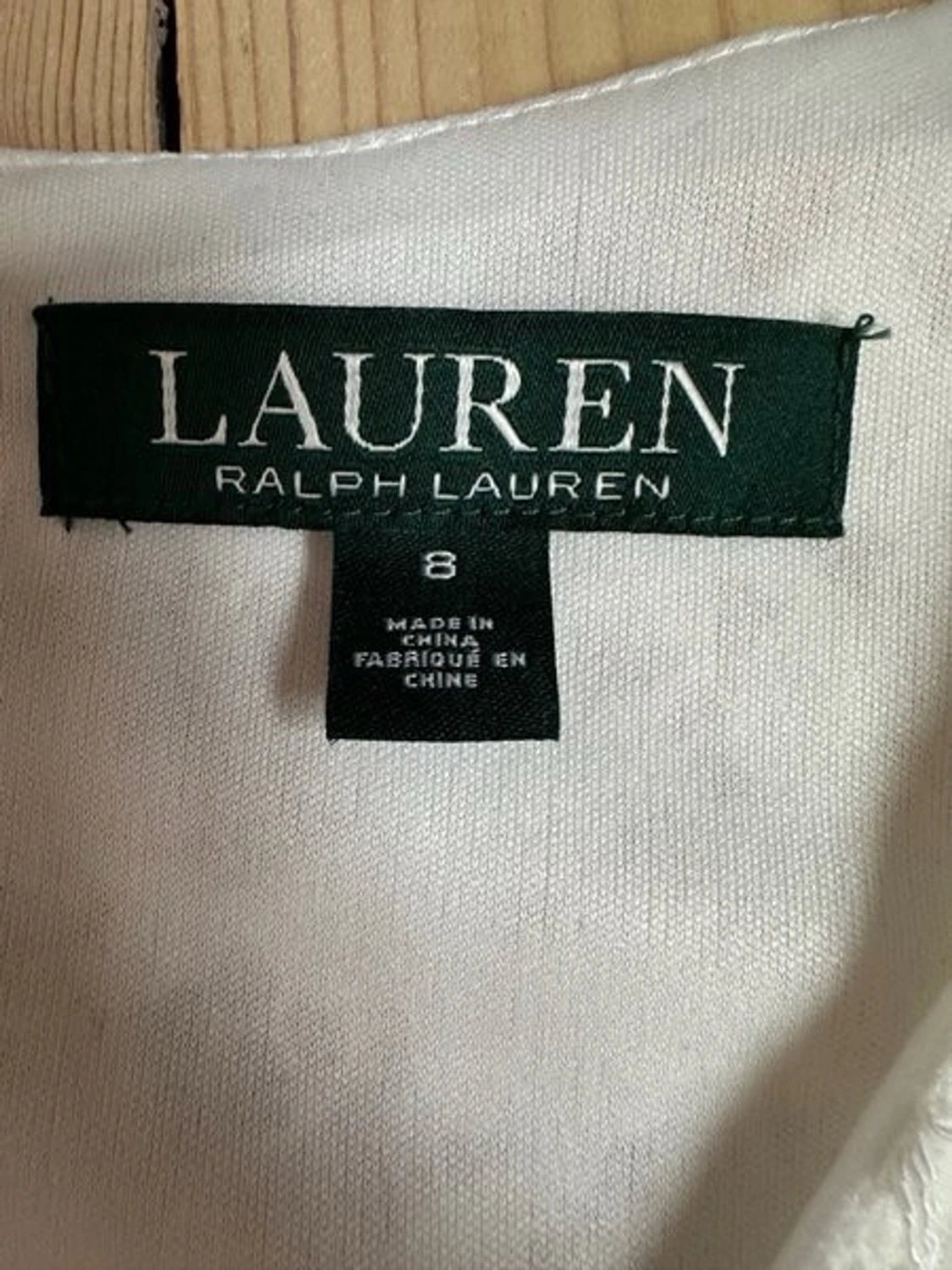 Vit spets studentklänning från Lauren Ralph Lauren - 2
