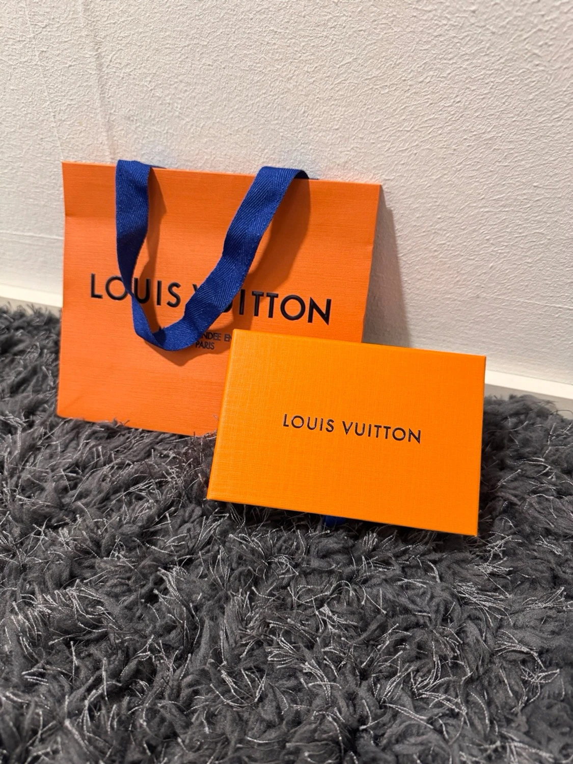 Llv necklace - 3