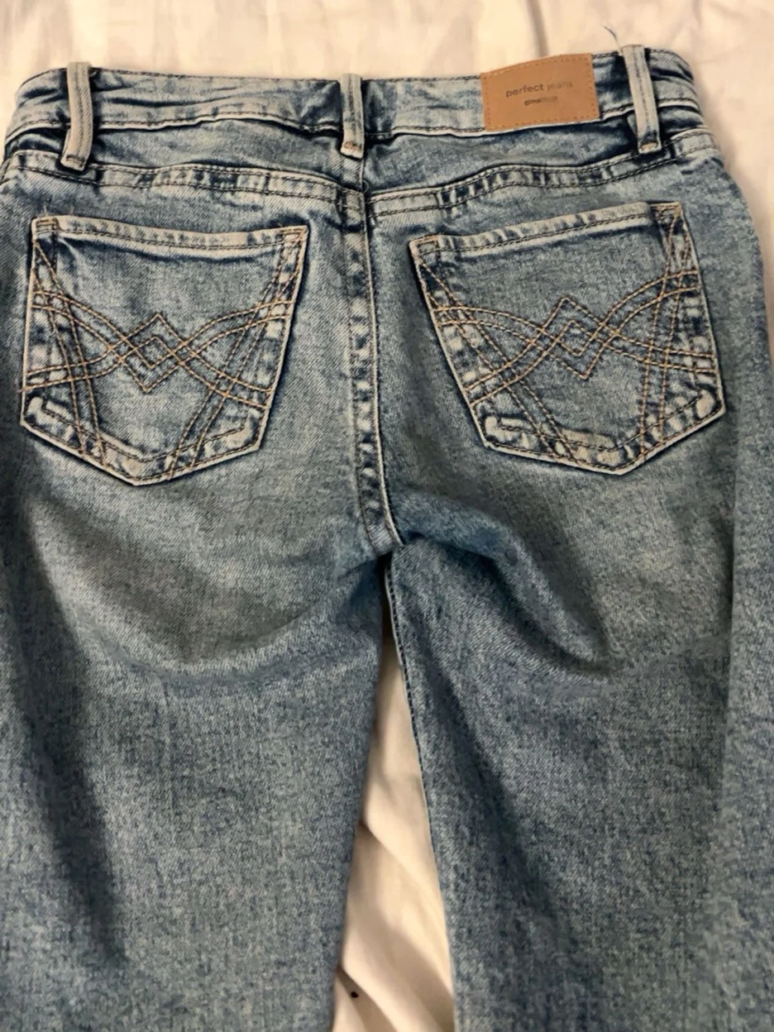 Ljusblå bootcut jeans från Gina Tricot - 1