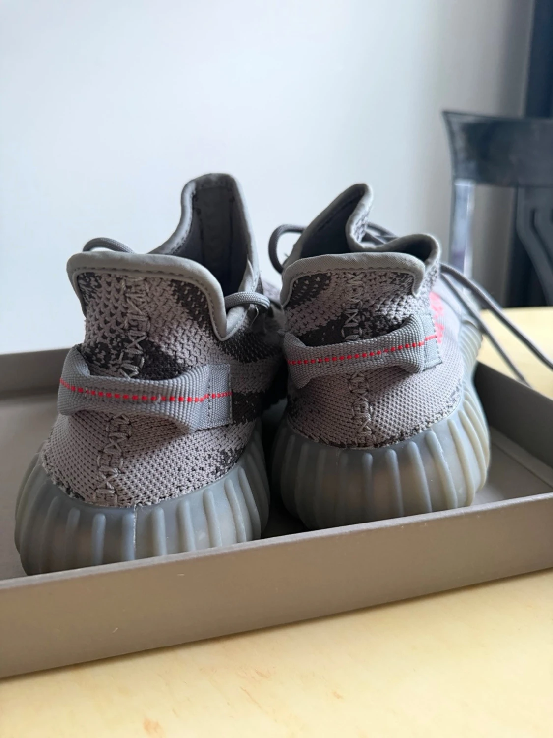 Yeezy Boost 350 V2 Beluga - 3