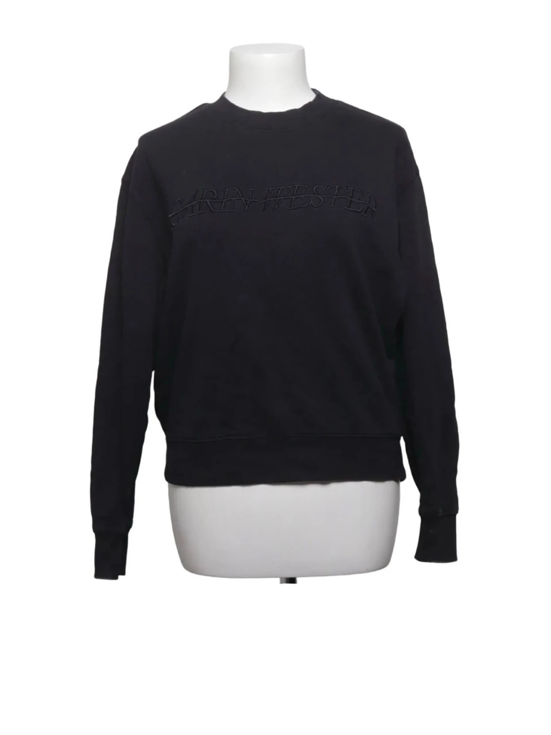 Svart sweatshirt med broderad text Carin Wester 