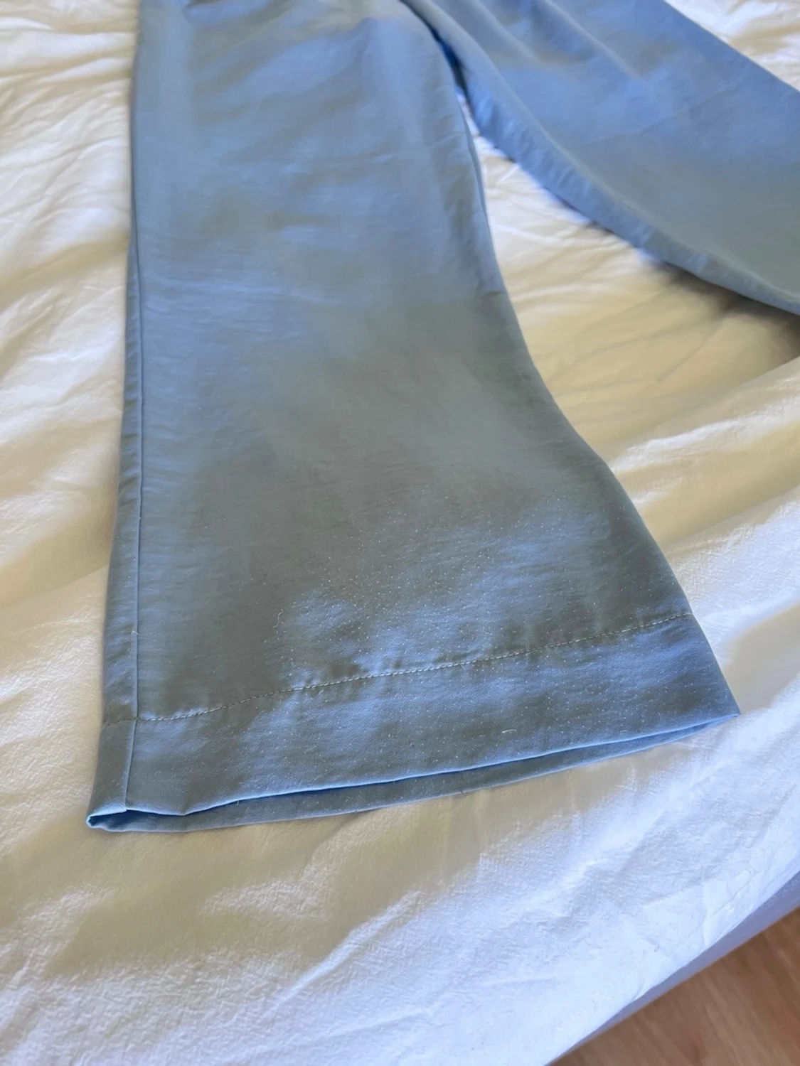 Pyjamasbyxor i satinmaterial - 3