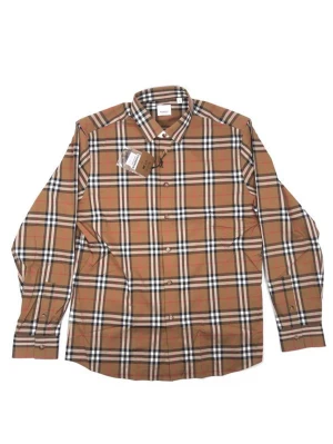 Burberry Check Shirt - •The Shirt is brand new with tags •Size: XL •Color: Burberry Checkered •Retail price: 6700SEK •Pit to Pit: 60cm Length: 75cm