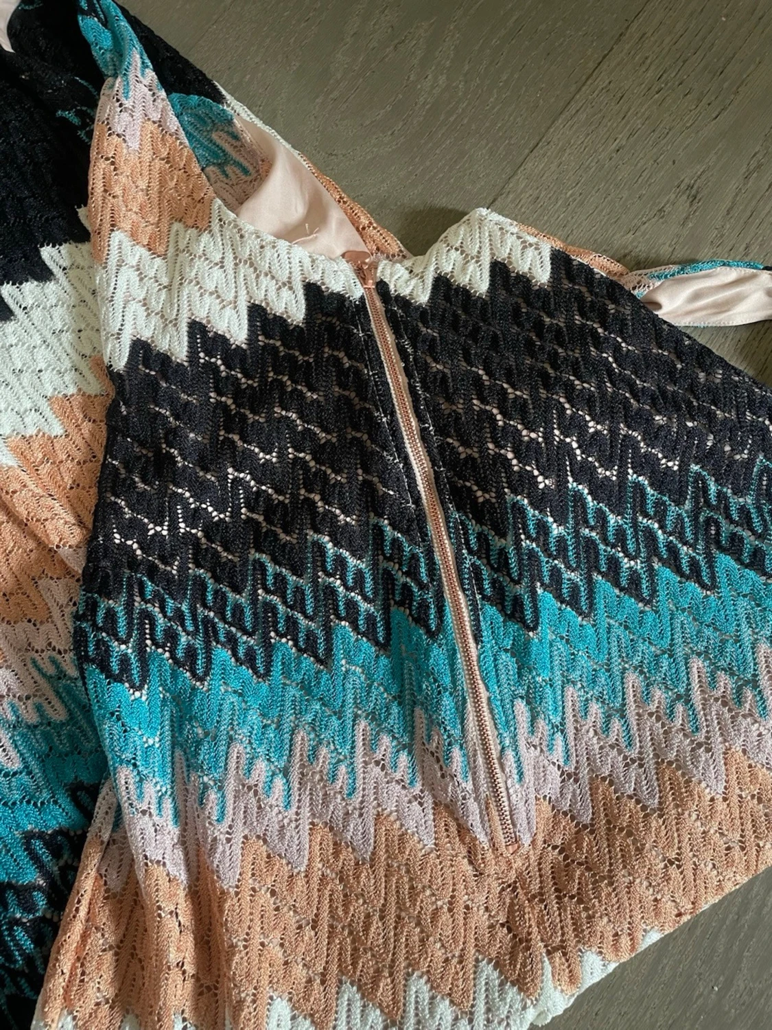 Lyxig Lång stickad klänning med zigzag-mönster - 5