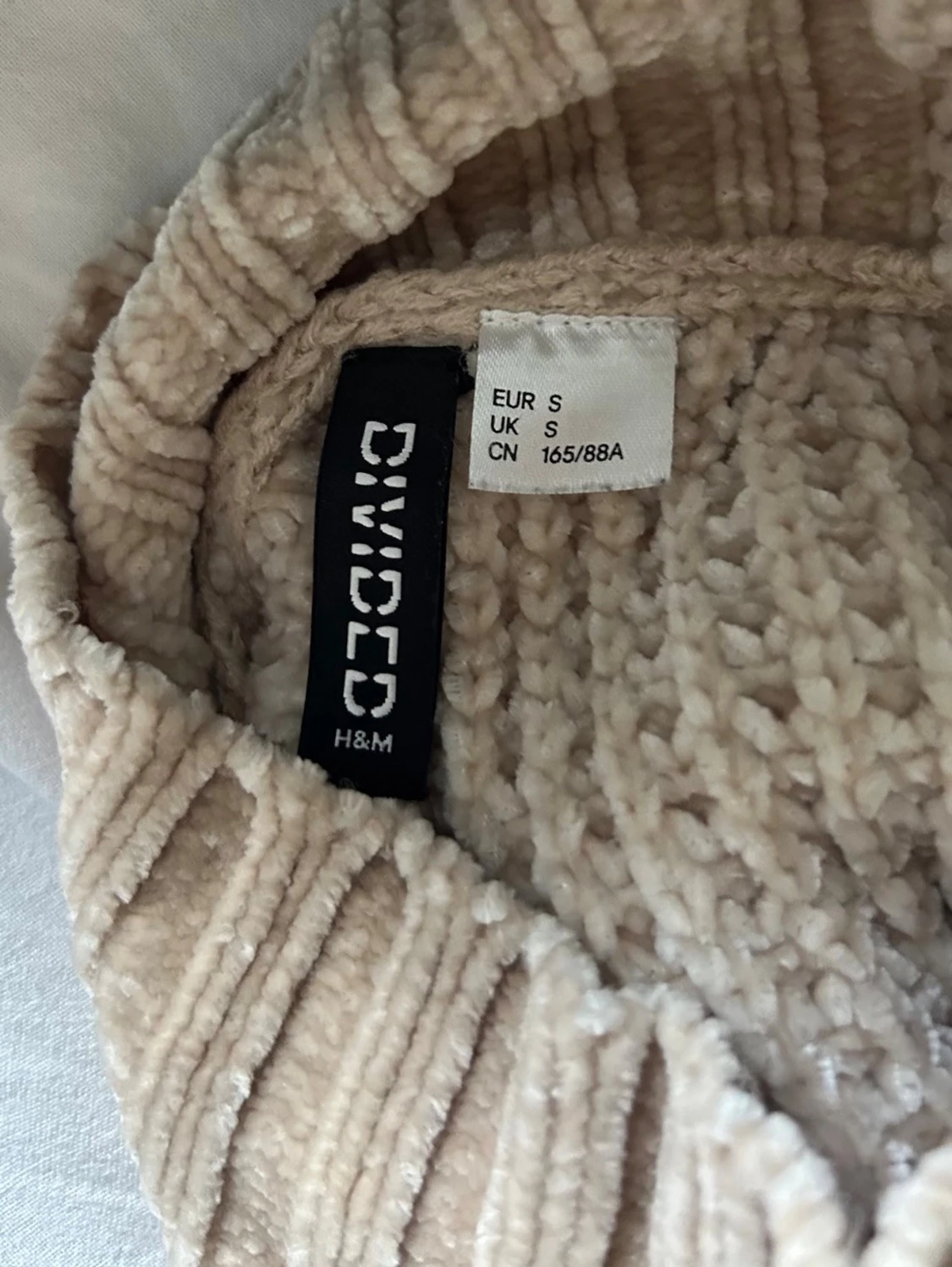 Beige stickad tröja med polokrage - 3
