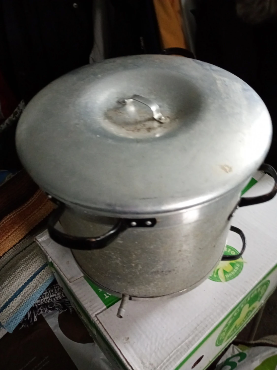 Äldre Stor aluminiumgryta med lock - 5