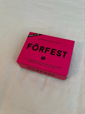 Förfest kortspel - Roligt sällskapsspel till förfesten. 