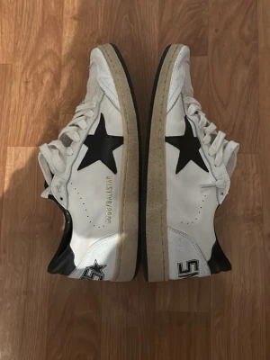 Golden goose ballstars - Knappt använda! Först till kvarn. Mycket bra skick 