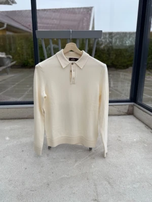 Morris pike  - Stickad piké/tröja av Morris, delvis Kashmir. Knappt använd. 