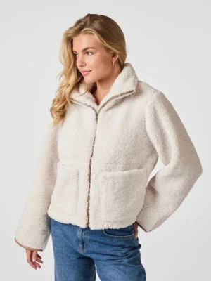 Neo noir jacka - Säljer min jacka från neo noir, köptes på Nelly för 1500 förra året, slutsåld i nästan alla storlekar, säljer då jag ej fått användning för den.❤️