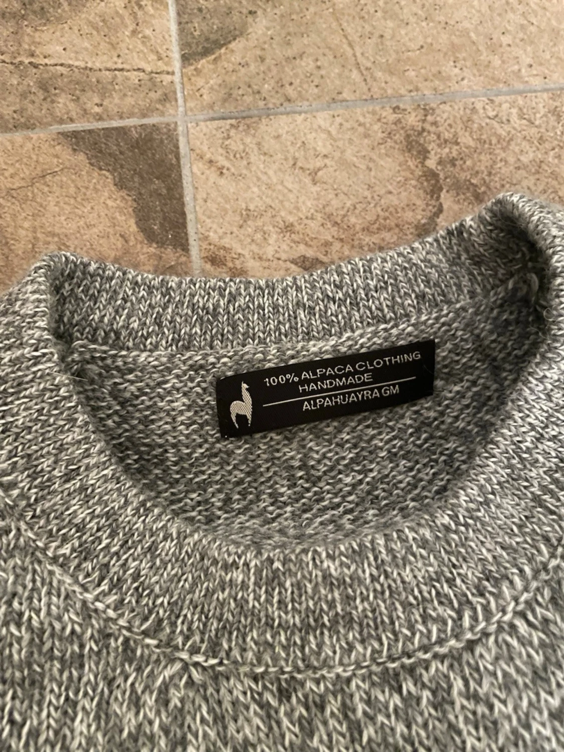 Stickad tröja alpacka - 1