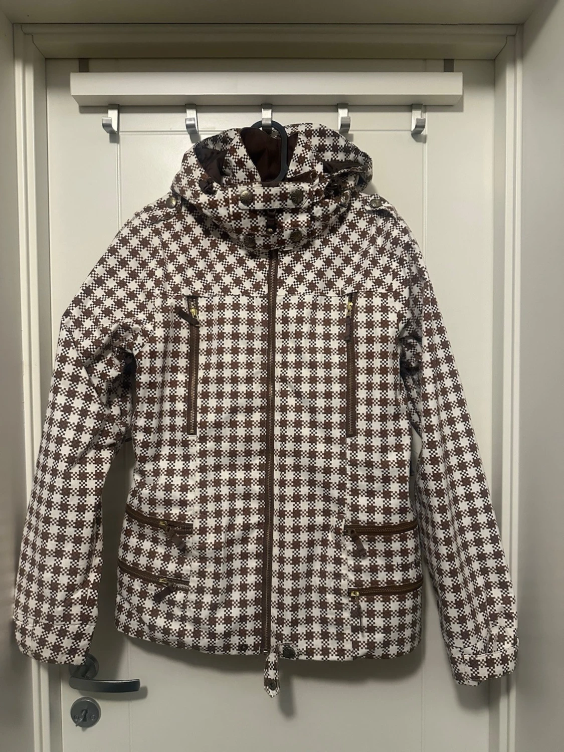 Burton Skid- & Snowboardjacka, stl L - 1