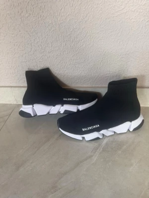 Balenciaga Speed Trainer svarta sneakers - Finns alla storlekar skriv bara.