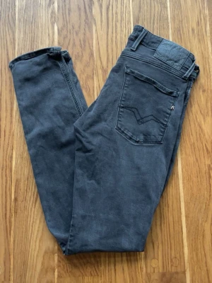 Replay jeans anbass - Riktigt bra skick på dessa köpt sprillans ny Replay anbass⭐️[W32,L34]