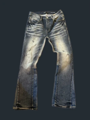 PURPLE BRAND jeans - Riktigt feta PURPLE BRAND fleard jeans (saknar fram tag). I jätte fin skick. Hör av er vid frågor, pris går alltid att diskutera!