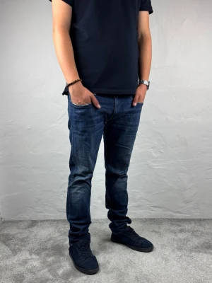 Replay jeans  - Ett par riktigt snygga jeans från Replay i storlek W34 L34 i modellen anbbas 