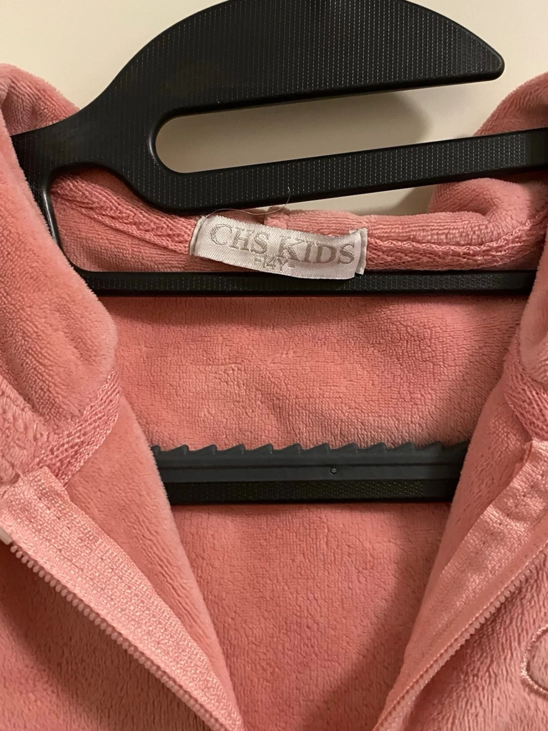 Rosa hoodie med LOVE- och KISS-tryck - 2