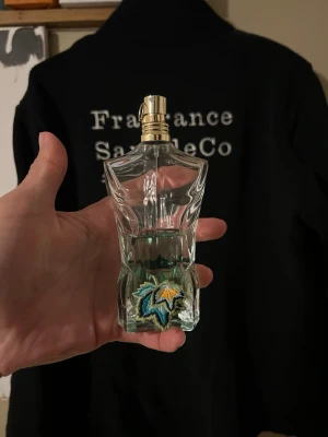 Jean Paul Gaultier Le beau Paradise Garden EDP - Hej, säljer nu en JPG Le beau PG, Storlek 75ml som har 35ml kvar, Kvitto och Låda tillkommer