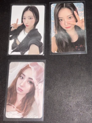 Le Sserafim photocards - Le Sserafim album photocards från Unforgiven, Antifragile och Easy era. 40kr styck + frakt. Endast swish. Finns fler photocards på min profil! Skicka dm om ni har frågor💕