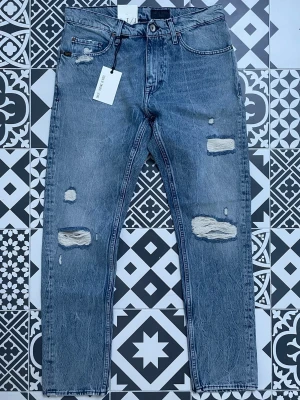 Tiger of sweden - Tiger of sweden jeans  i modellen pistolero. Helt nya, Inga defekter och det är bara att skriva vid frågor eller mer bilder mvh