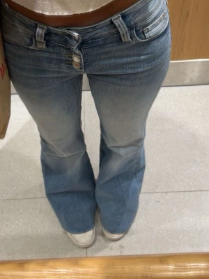 gina jeans  - köpte nyligen men ågrat mig. original pris 500.