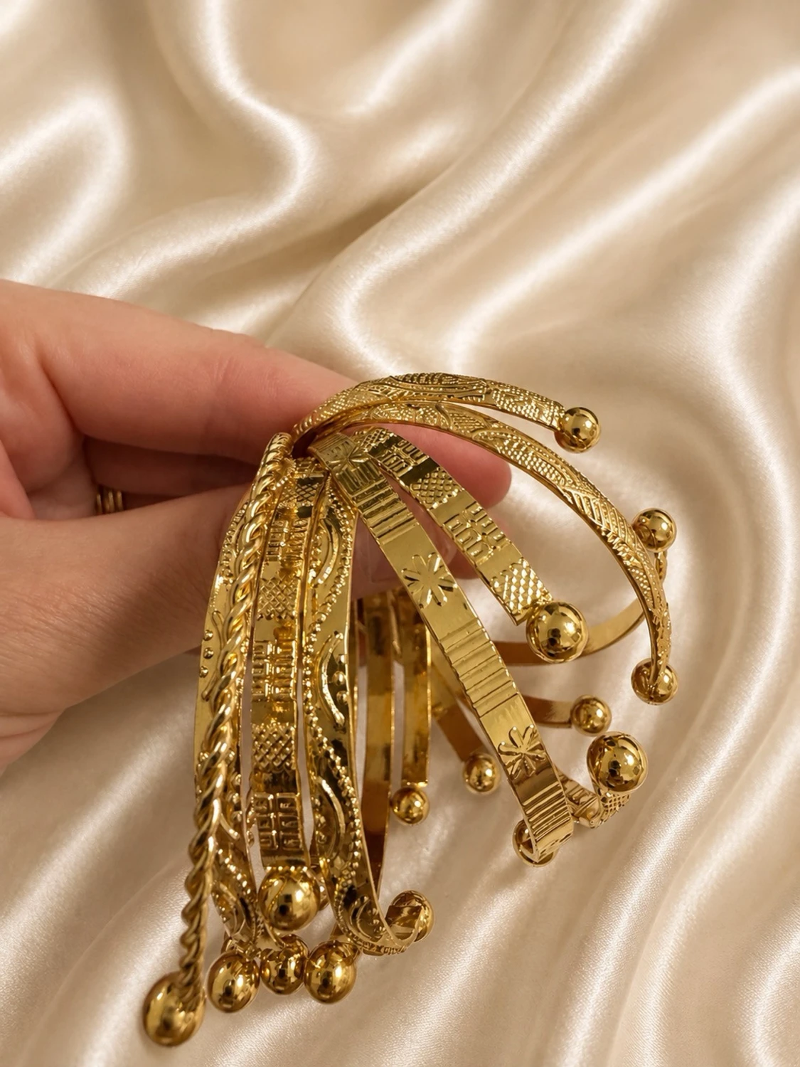 8 stycken armband - 1