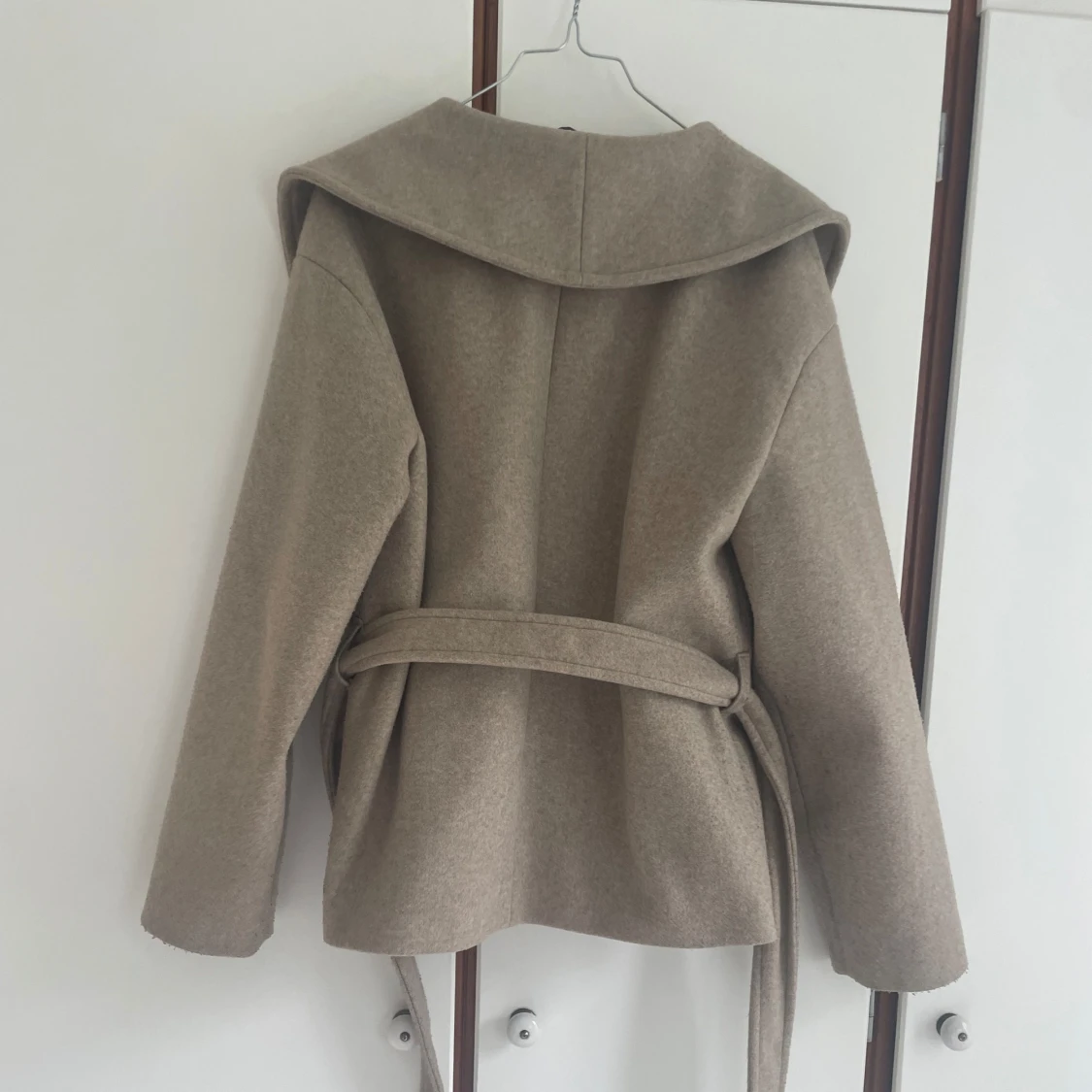 Beige omlottjacka från Vero Moda - 2