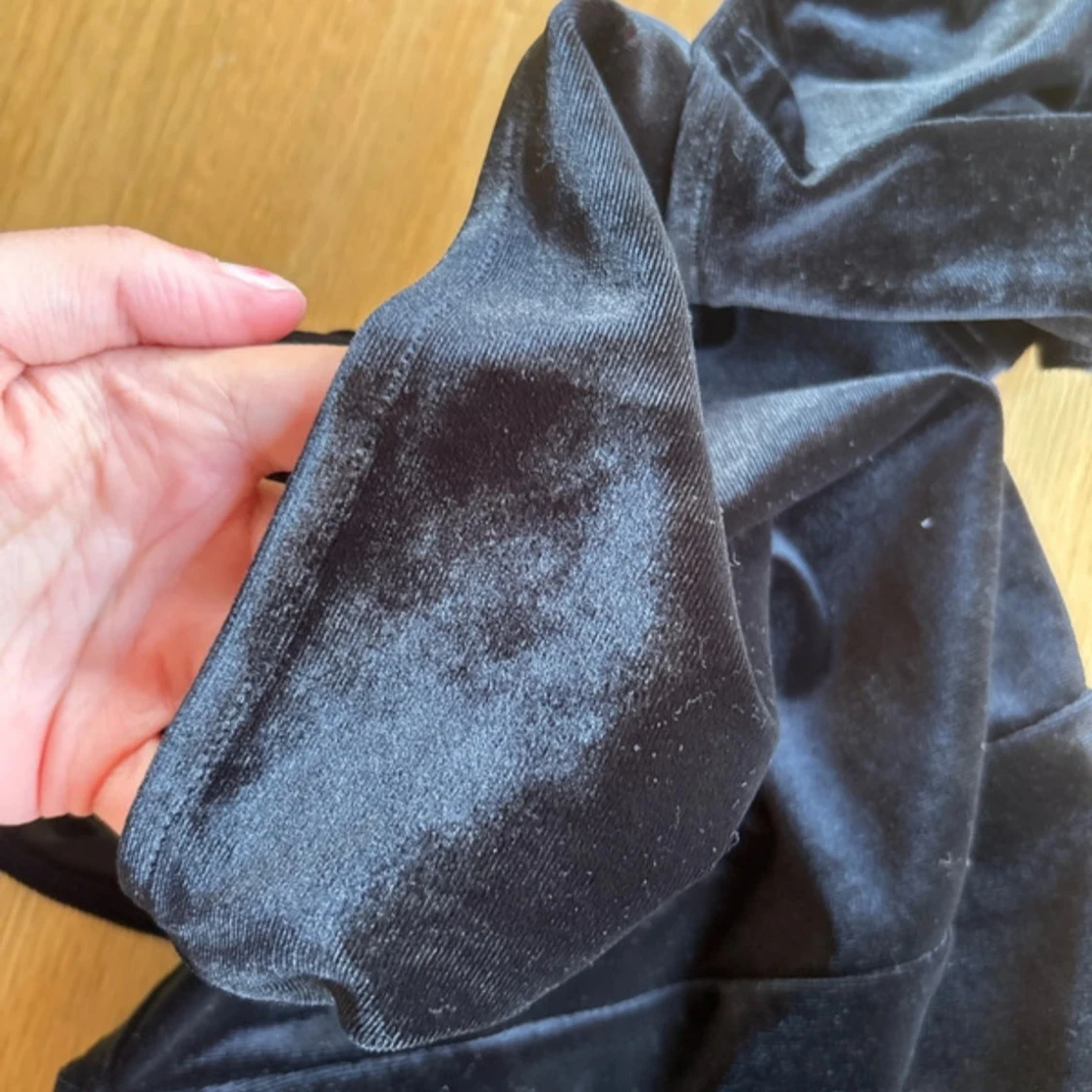 Sammetsklänning  - 1