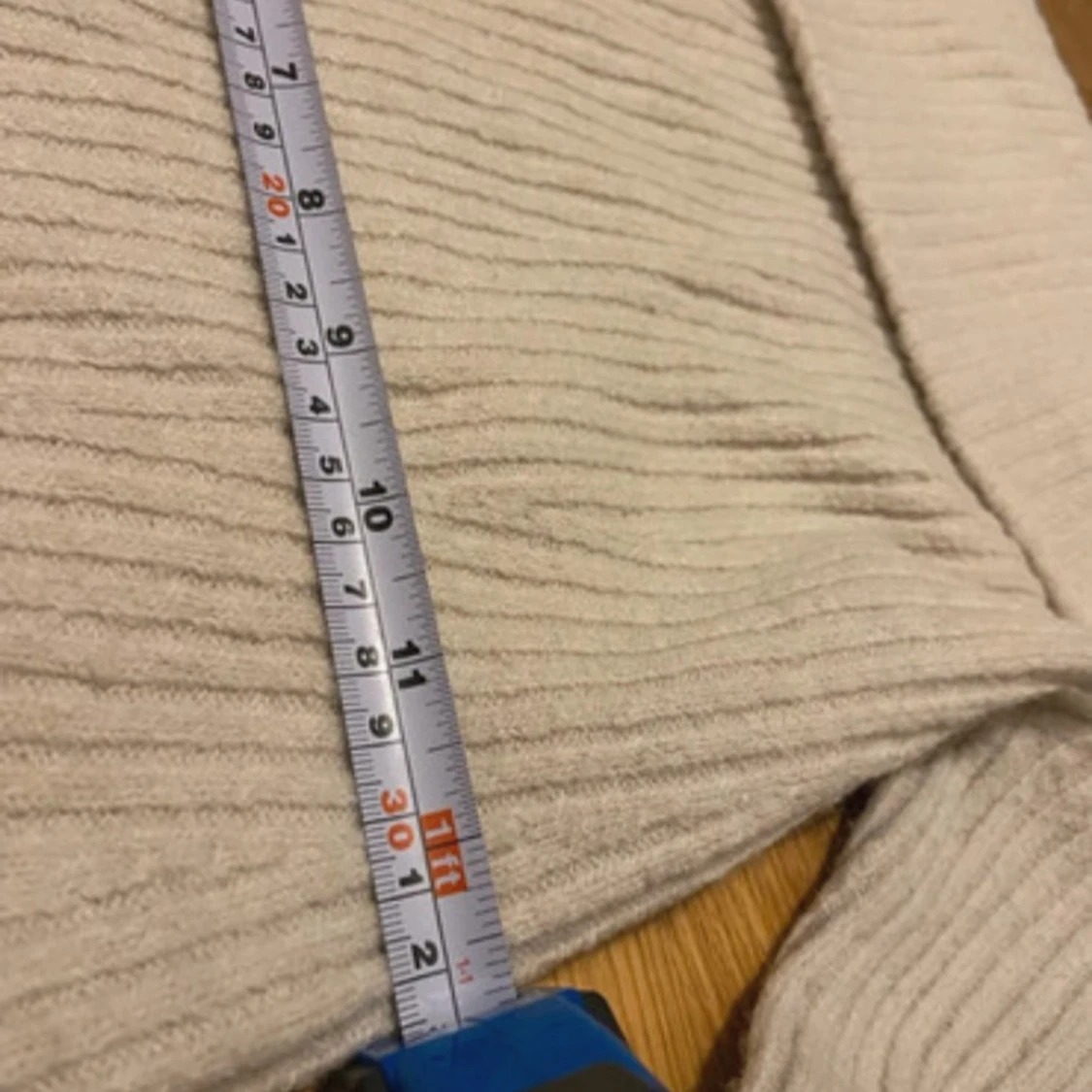 Offshoulder ribbad stickad tröja - 1