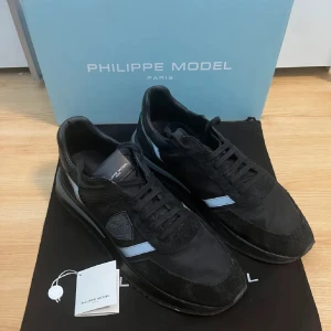 Philippe Model Tropez Low sneakers - Svarta Philippe Model Tropez | Trendiga skick 8/10 | 