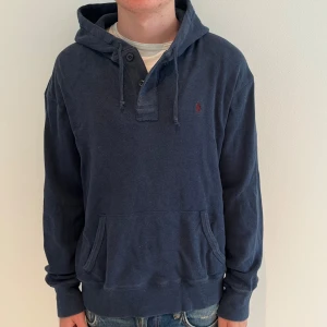 Ralph lauren hoodie - Köp sker nu via ricodelluxury.com  