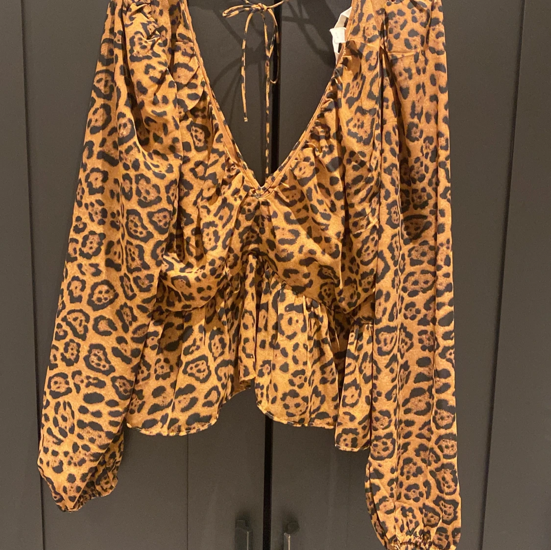 Leopardmönstrad blus från H&M - 3