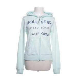 Hollister zip - Kommande plagg. Storlek XS. 