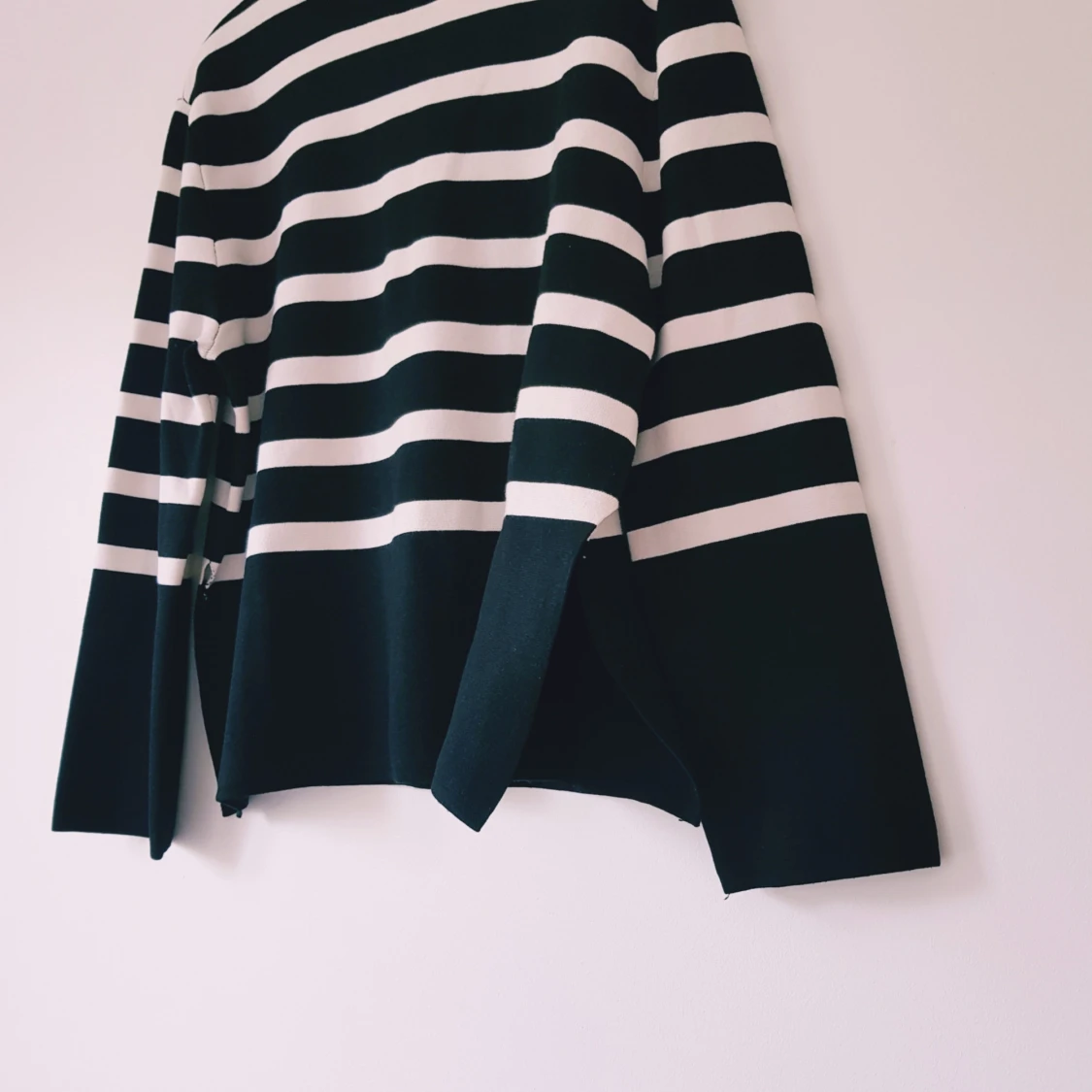 Randig polotröja från H&M svart/vit strl S - 3