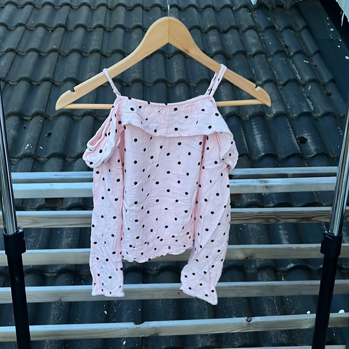 Rosa prickig offshoulder-top H&M