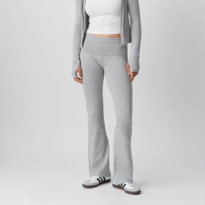 Yogapants  - Köpta från Ginatricot , mycket bra skick ! Endast använda några gånger 