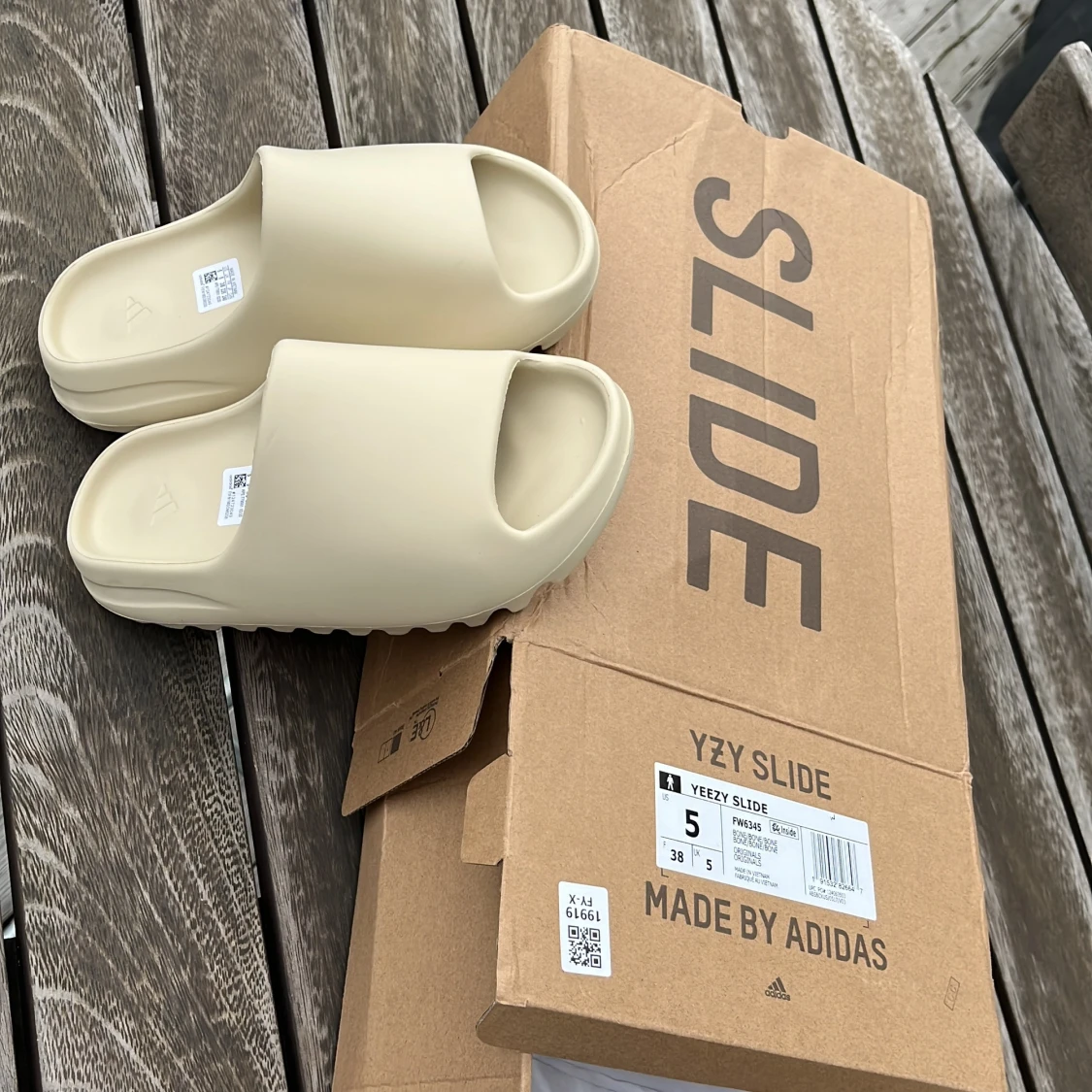 Adidas Yeezy Slide i beige - 4