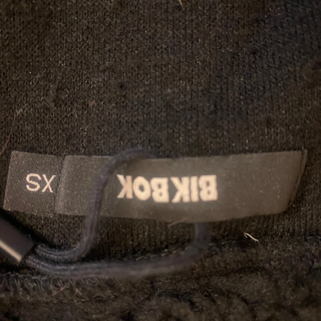 Svart teddyjacka från Bik Bok XS - 1