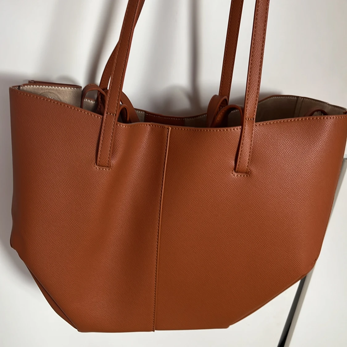 Brun rymlig väska  - 3