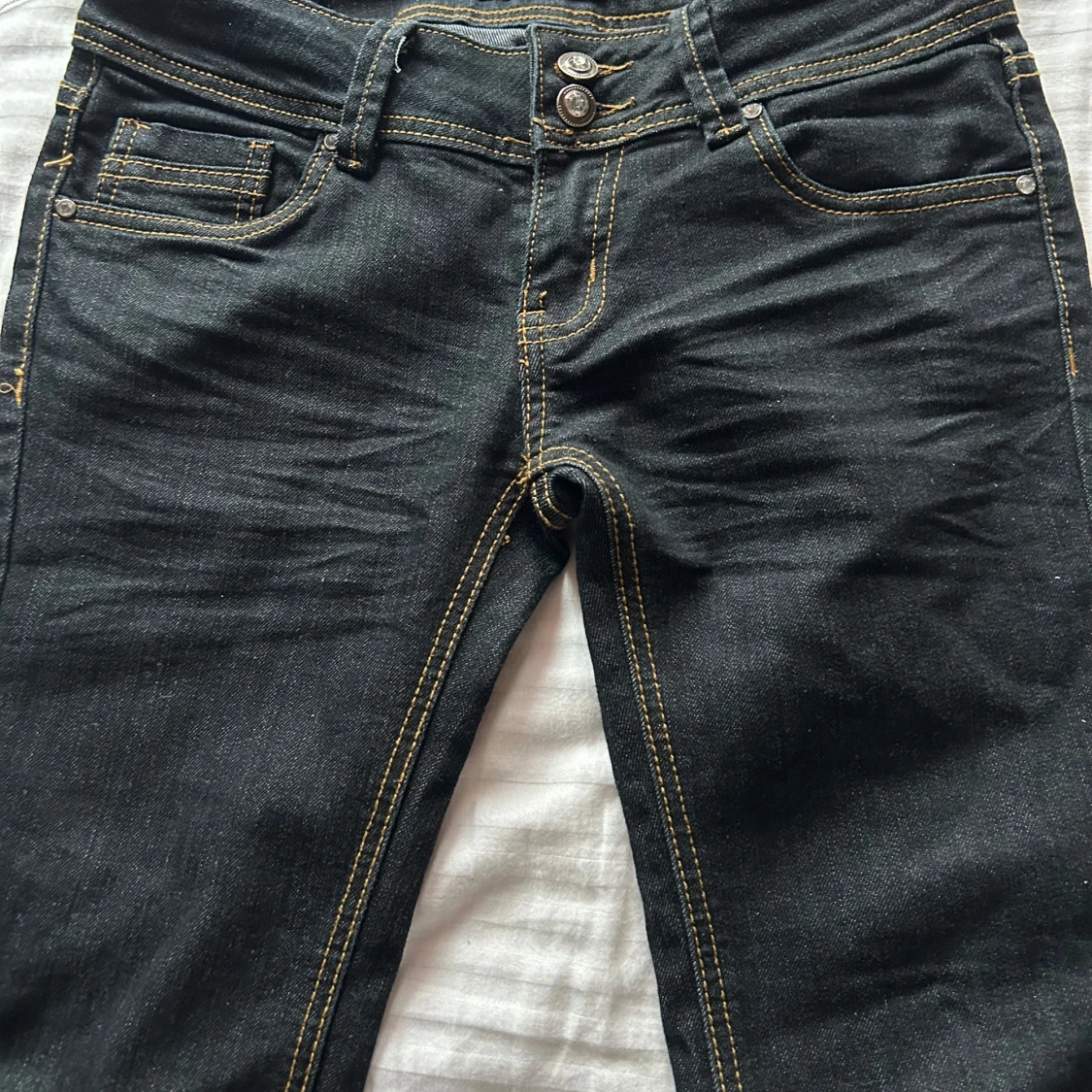 Svarta jeansbyxor från Miss JMA - 3