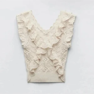 Zara Topp - Populär Zara Spetts Top i storlek S 💗