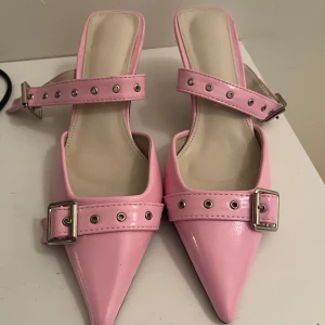 Rosa klackar  - Nya rosa klackar i storlek 36🎀