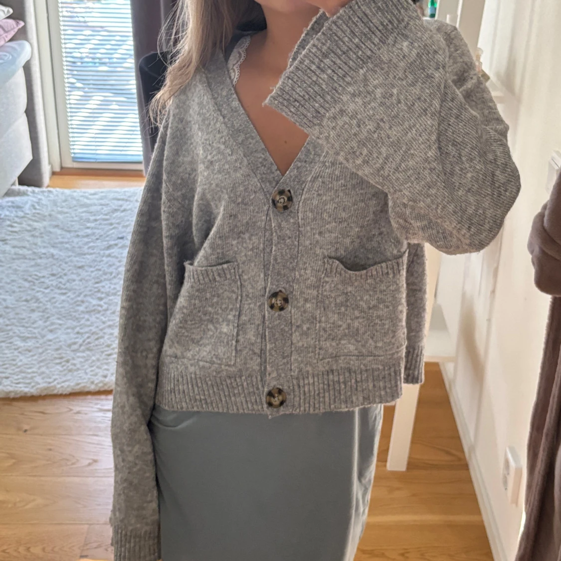 Grå kofta från Gina Tricot