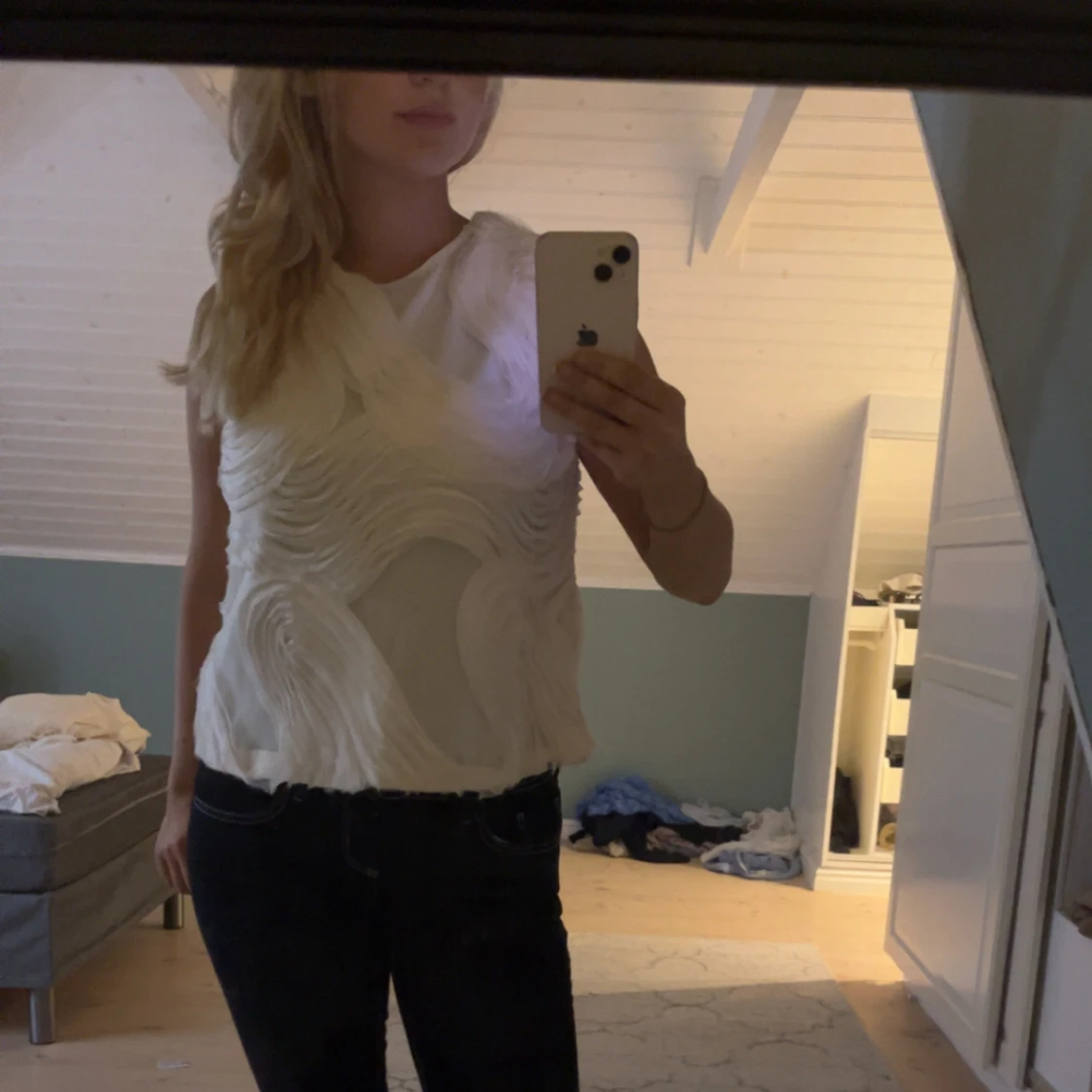 Vit ärmlös linnetopp med struktur - 1