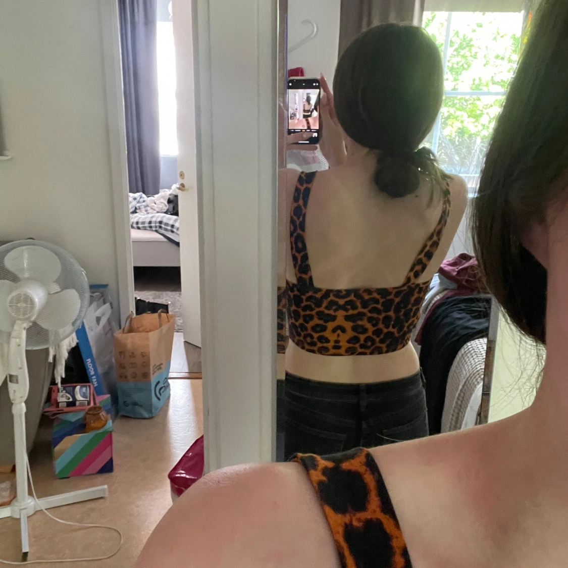 Leopardmönstrad croppad topp - 1