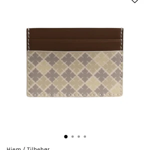 By malene Birger korthållare NY - Ny och oanvänd utan prislappen.