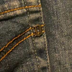 Blå dondup jeans - Blå jeans från dondup, inga defekter. Passar även w33 då dom är små i storleken