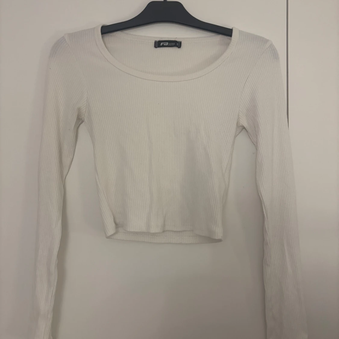 Vit ribbad långärmad topp från New Yorker